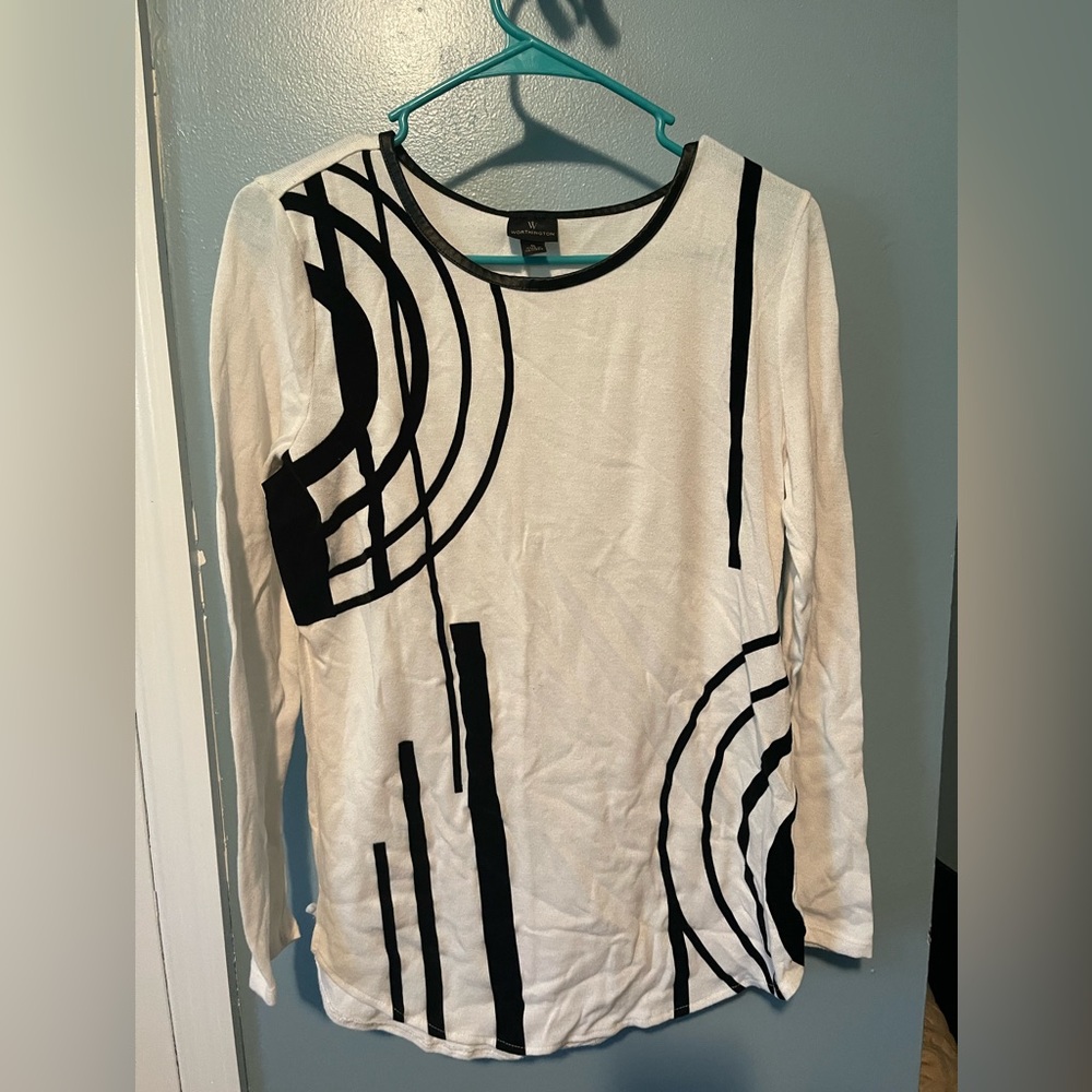 Like new Worthington Blouse